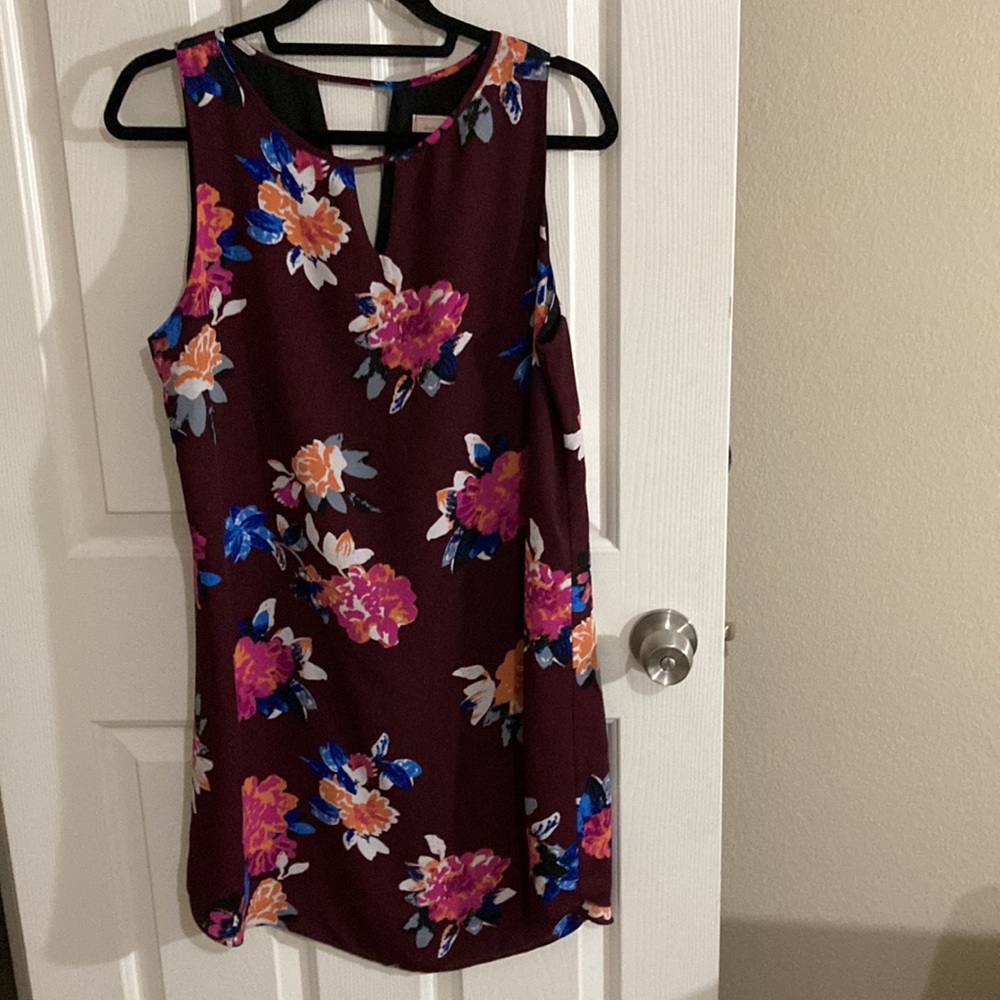 Love….ady floral swing style sleeveless dress size large full black lining - Picture 5 of 12